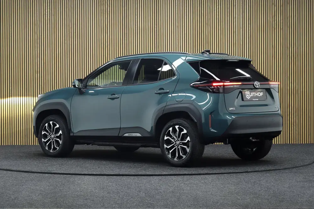 Toyota Yaris Cross 1.5 Hybrid 130 Dynamic + Comfort Pack uit 2025, foto 3