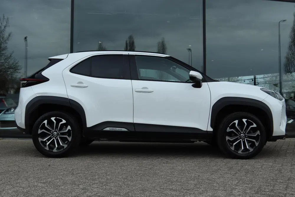 Toyota Yaris Cross 1.5 HYBRID DYNAMIC uit 2022, foto 9