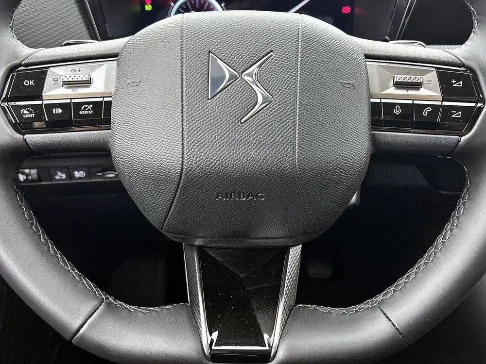 DS Automobiles N°4 DS N°4 E-Tense 213pk Pallas Tech Pack 58.3 uit 2026, foto 13