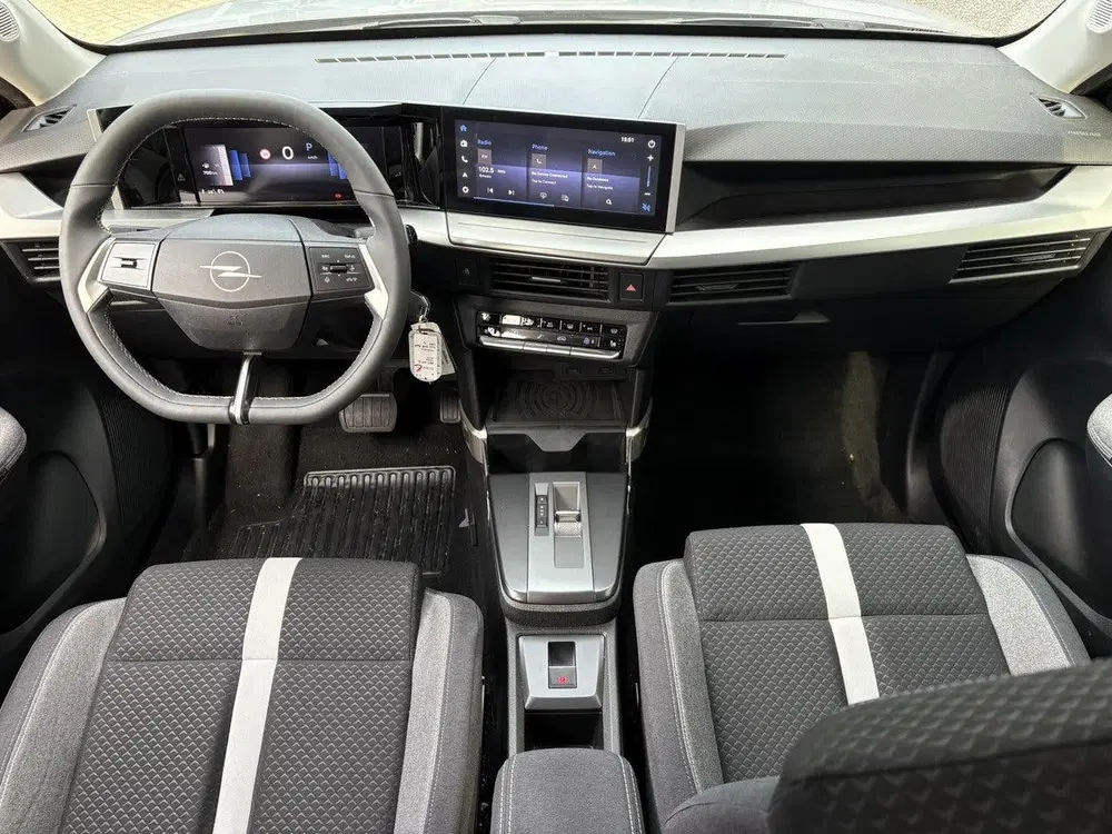 Opel Frontera 1.2 Turbo Hybrid GS uit 2025, foto 10
