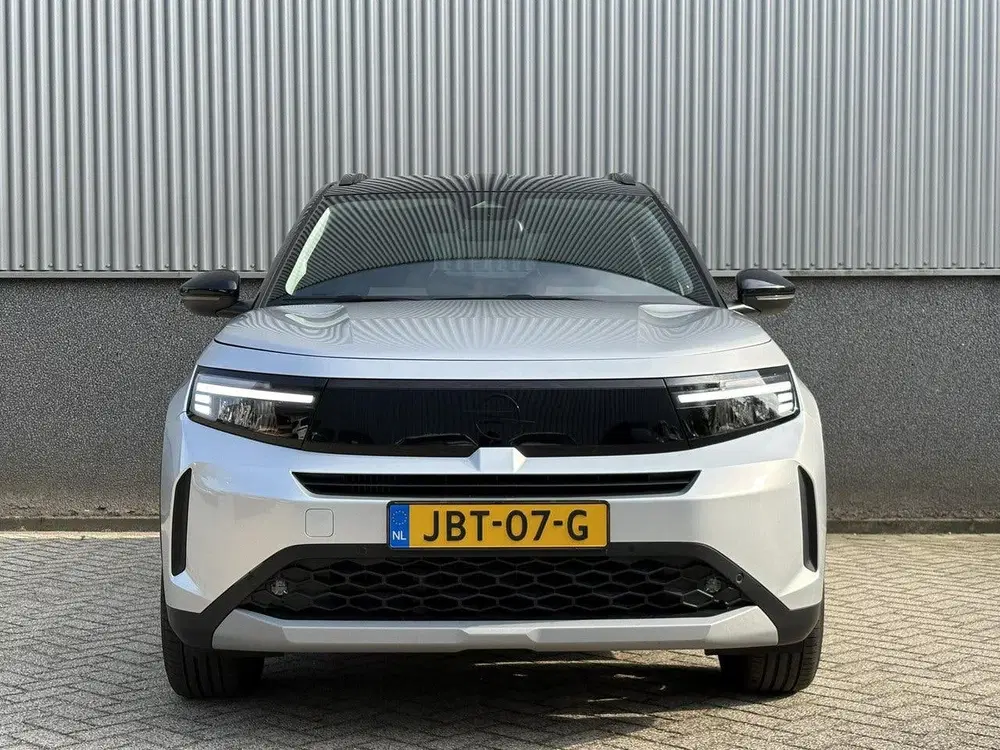 Opel Frontera 1.2 Turbo Hybrid GS uit 2025, foto 2