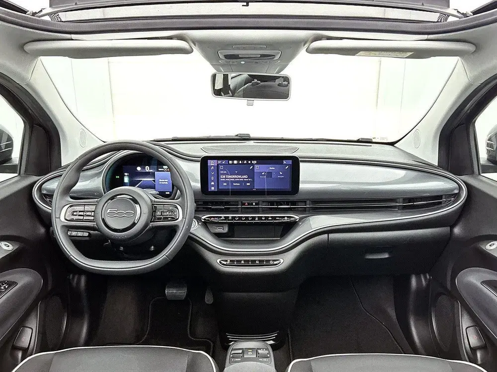 Fiat 500 C 42 kWh 118pk Icon uit 2023, foto 11