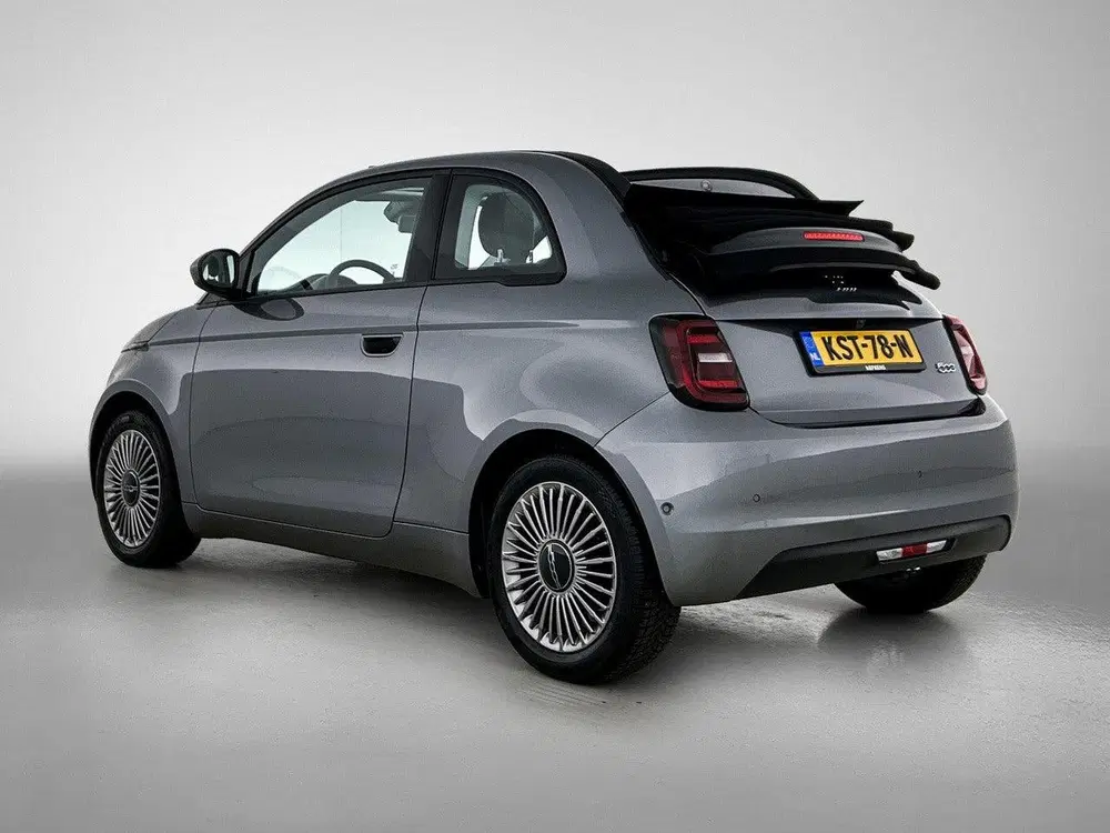 Fiat 500 C 42 kWh 118pk Icon uit 2023, foto 6
