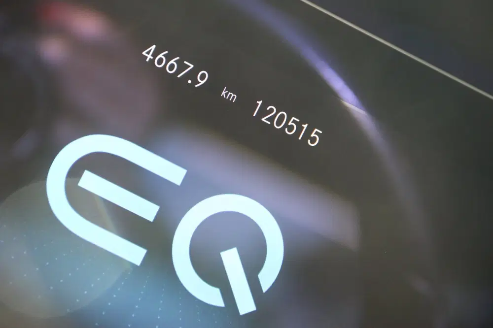 Mercedes-Benz E-Klasse 300 e Business Solution AMG uit 2020, foto 10