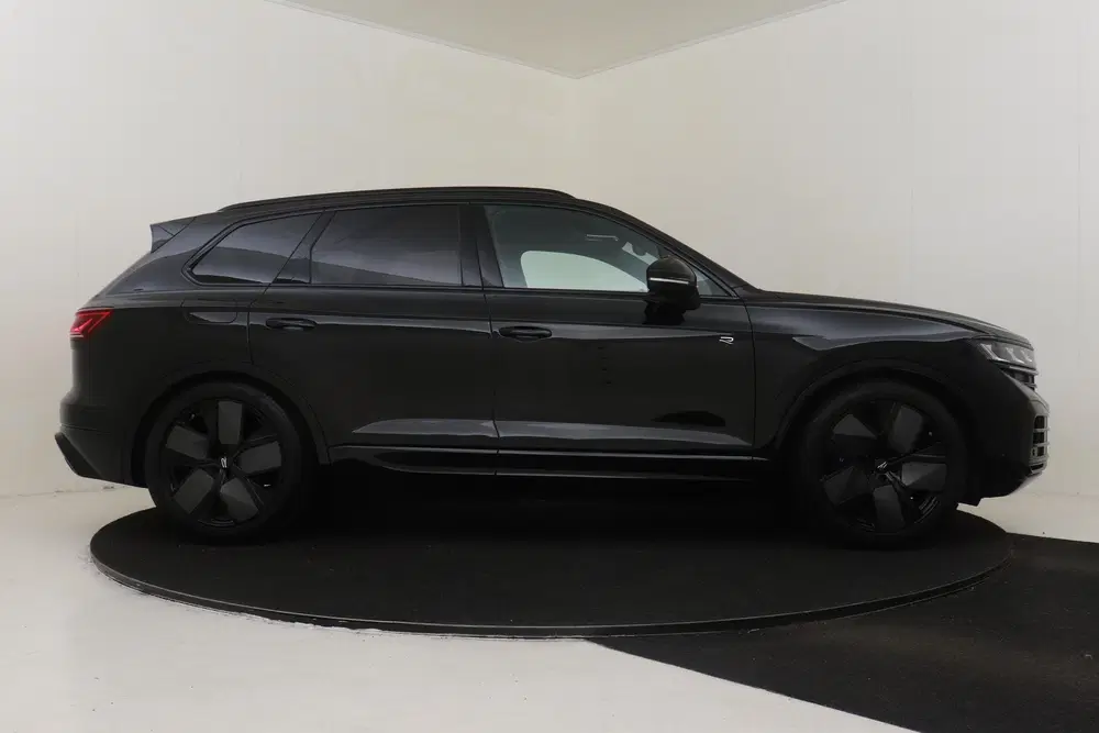 Volkswagen Touareg 3.0 TSi eHybrid 4MOTION R PANO-DAK uit 2025, foto 13