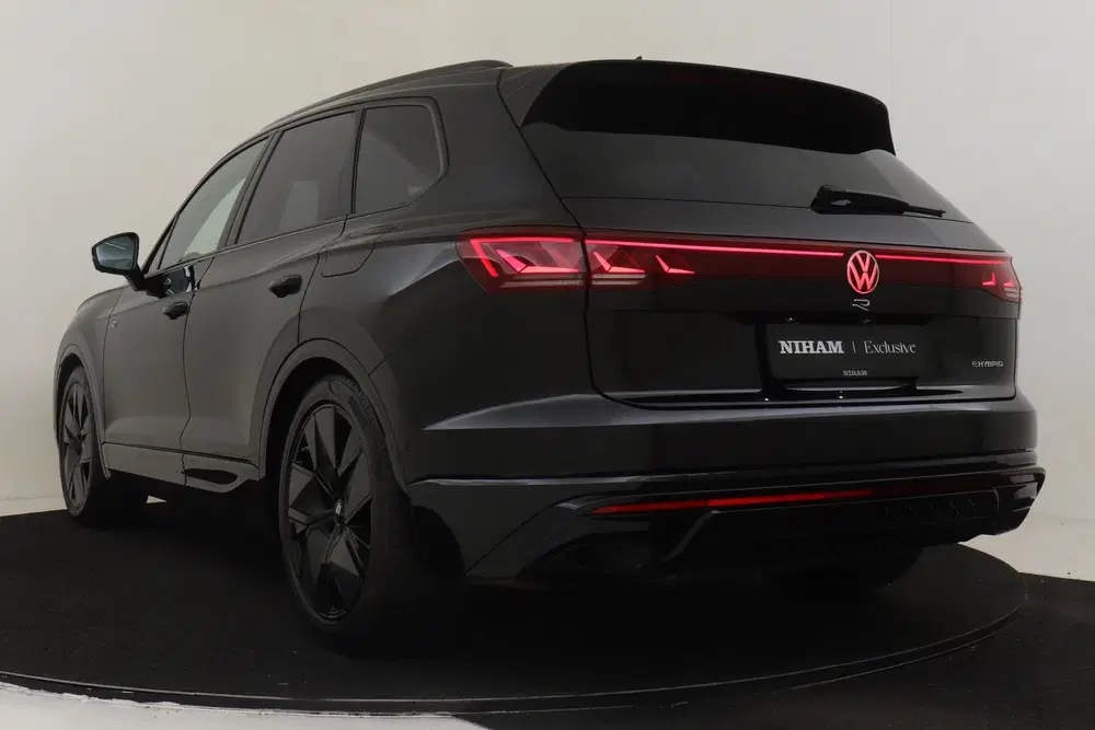 Volkswagen Touareg 3.0 TSi eHybrid 4MOTION R PANO-DAK uit 2025, foto 5