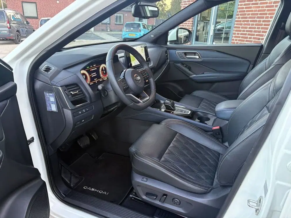 Nissan Qashqai 1.3 MHEV 158PK X-tronic Tekna + uit 2021, foto 2