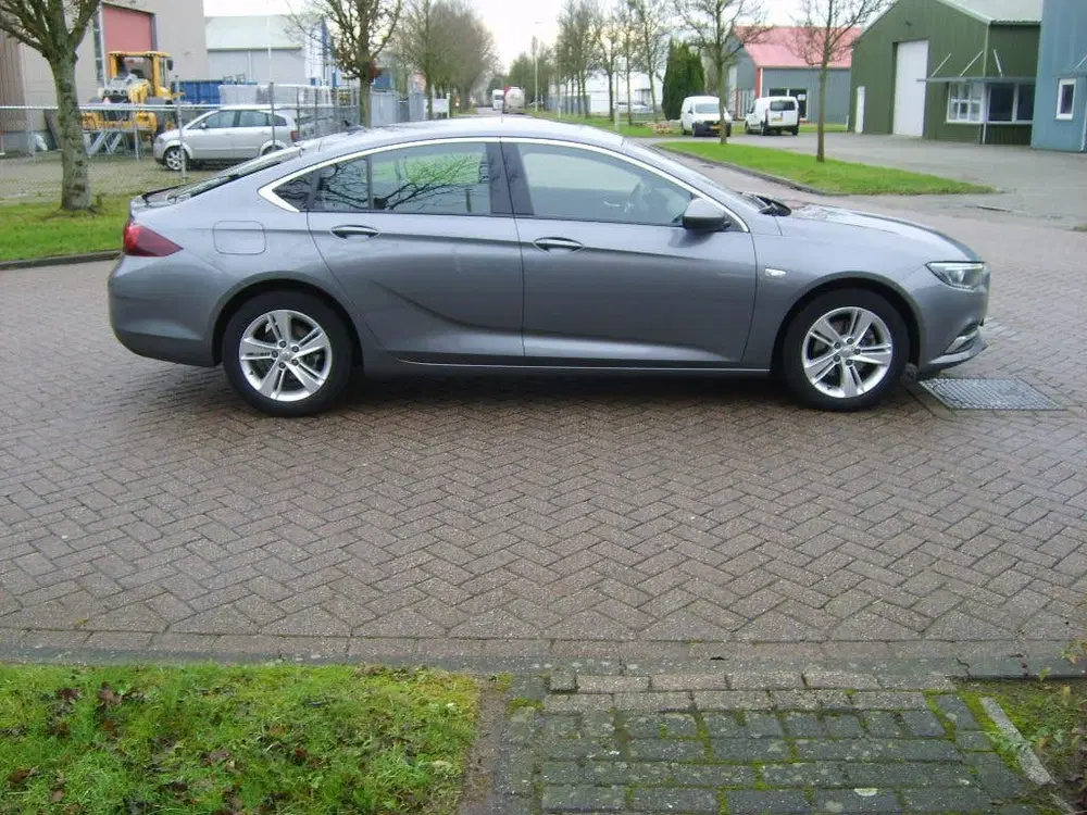 Opel Insignia Sport 1.5 Turbo Business Executive Schui uit 2020, foto 4