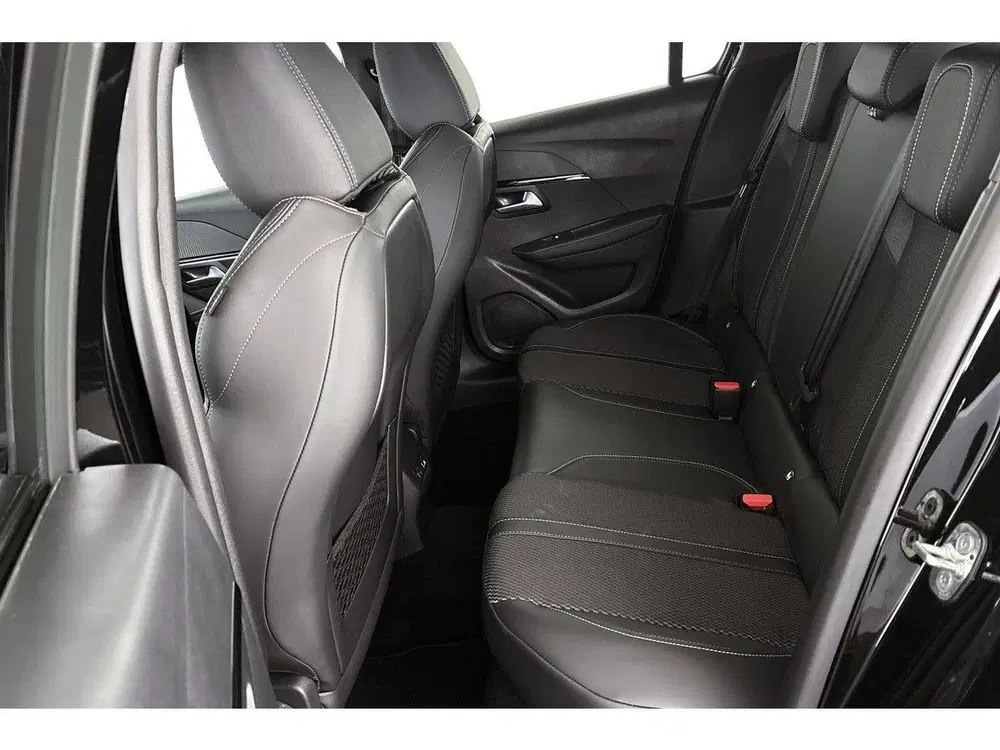 Peugeot 208 1.2 Hybrid 110 e-DCS6 GT Camera Keyless LE uit 2026, foto 8