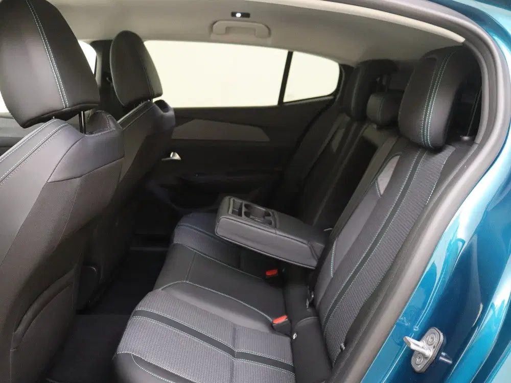 Peugeot 408 e-408 Allure 58 kWh Warmtepomp uit 2025, foto 12