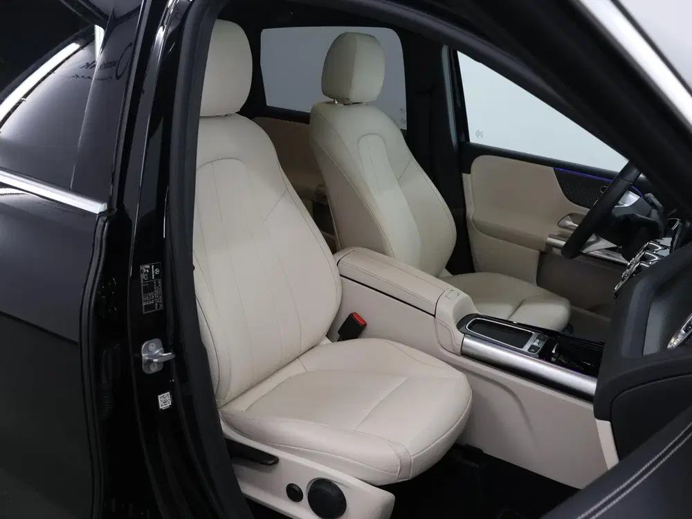 Mercedes-Benz B-Klasse 250 e Luxury Line uit 2023, foto 10