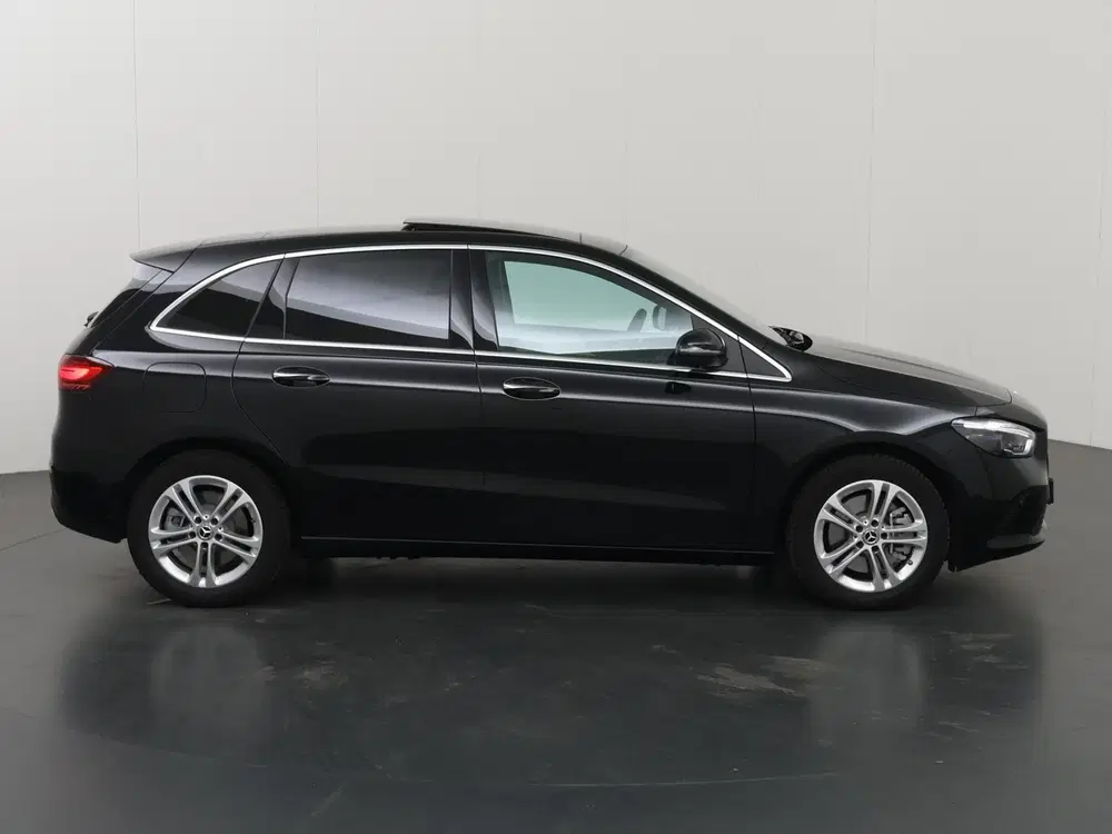 Mercedes-Benz B-Klasse 250 e Luxury Line uit 2023, foto 6