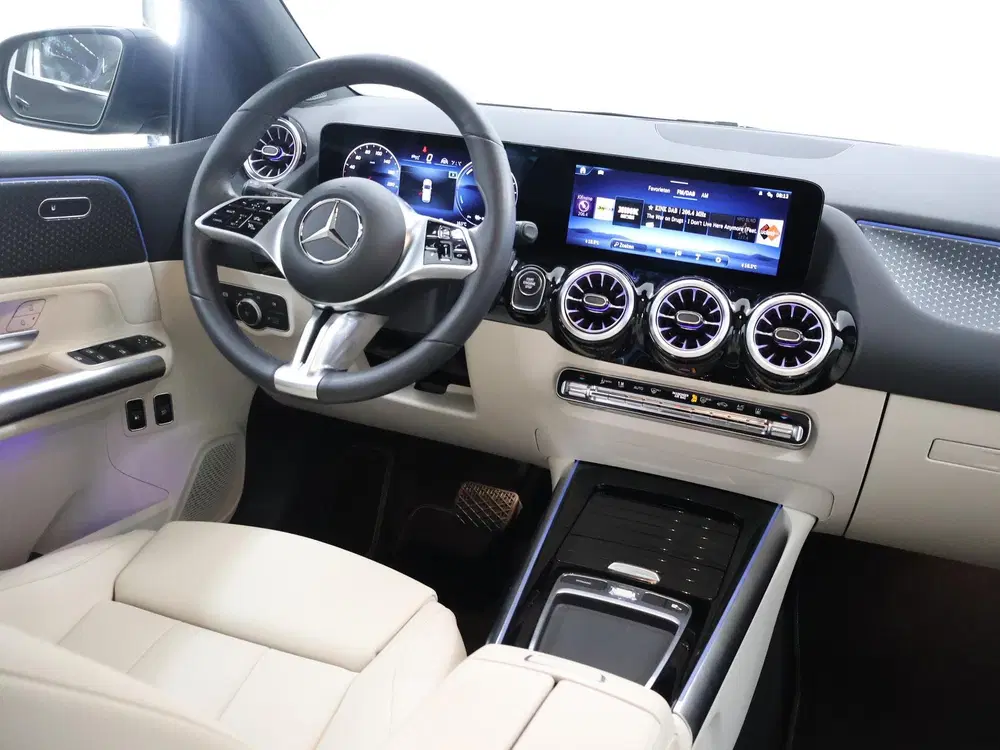 Mercedes-Benz B-Klasse 250 e Luxury Line uit 2023, foto 9