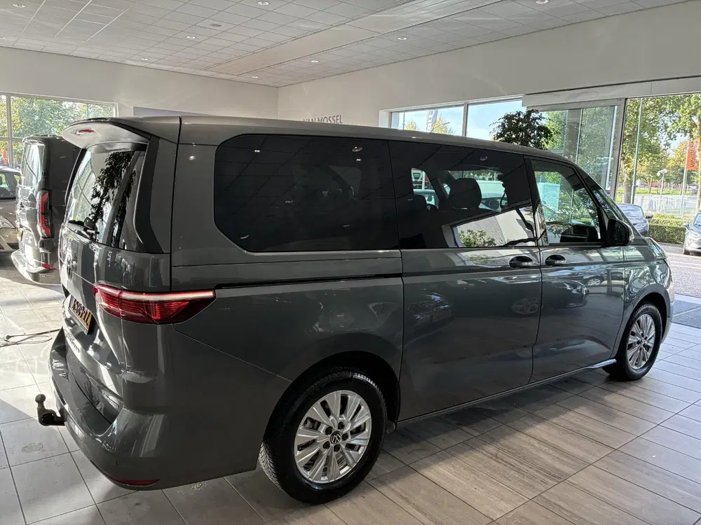 Volkswagen Multivan 1.4 eHybrid L2 H1 Life 218 pk 7 Persoons uit 2024, foto 6