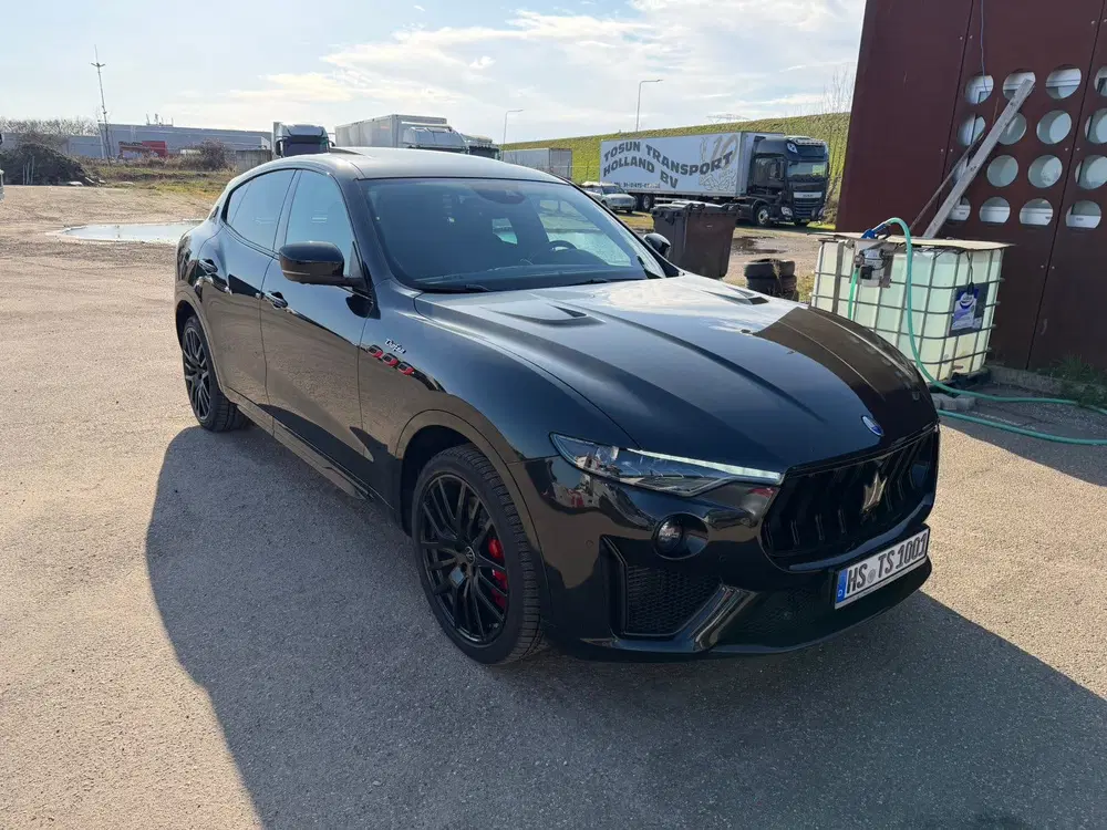 Maserati Levante 3.8 V8 Trofeo Facelift Vol uit 2021, foto 2