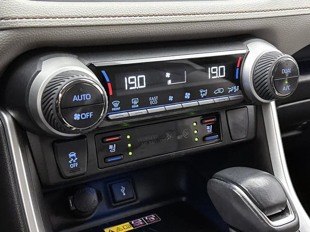 Toyota RAV 4 2.5 Hybrid Executive + uit 2022, foto 10