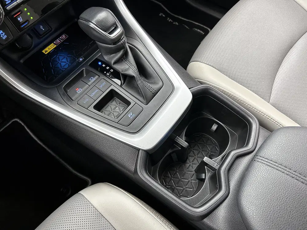 Toyota RAV 4 2.5 Hybrid Executive + uit 2022, foto 11