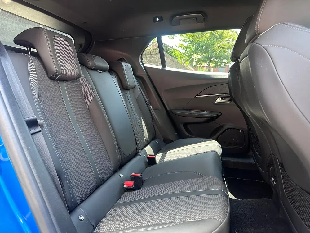 Peugeot 2008 1.2 PureTech GT-Line 1e EIG uit 2020, foto 14