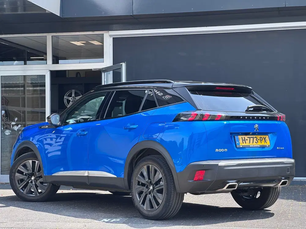 Peugeot 2008 1.2 PureTech GT-Line 1e EIG uit 2020, foto 3