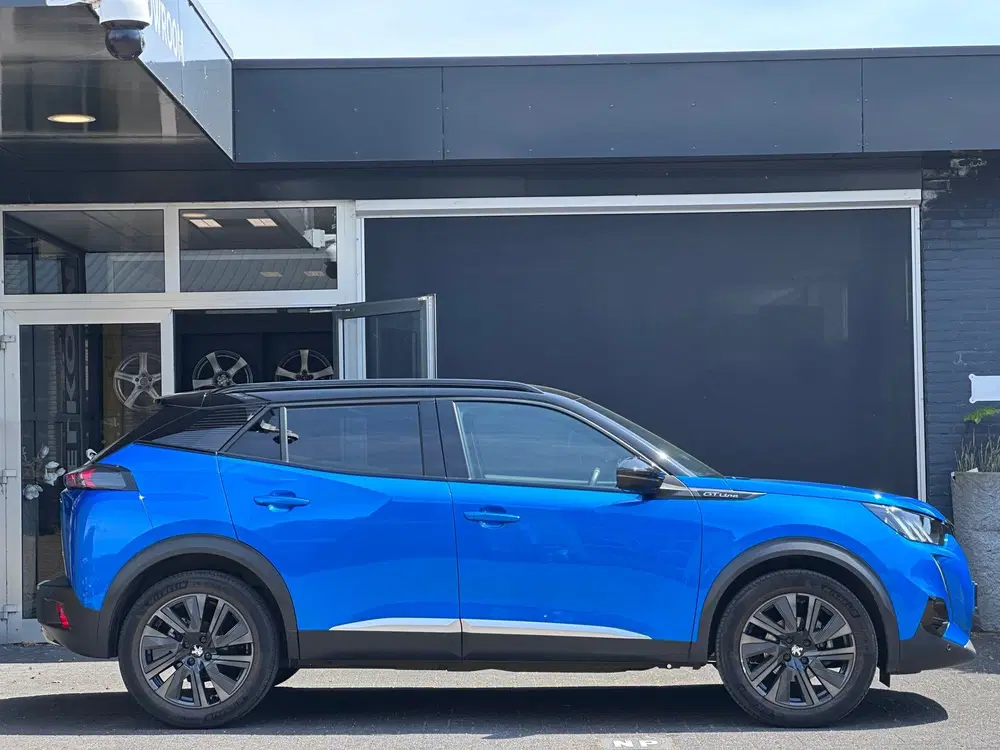 Peugeot 2008 1.2 PureTech GT-Line 1e EIG uit 2020, foto 8