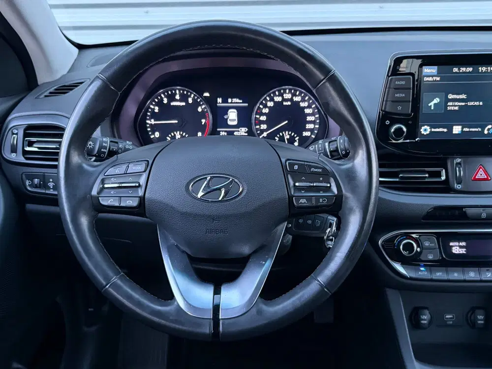 Hyundai i30 1.0 T-gdi MHEV i-motion 2021 Rood NW BEURT uit 2021, foto 13