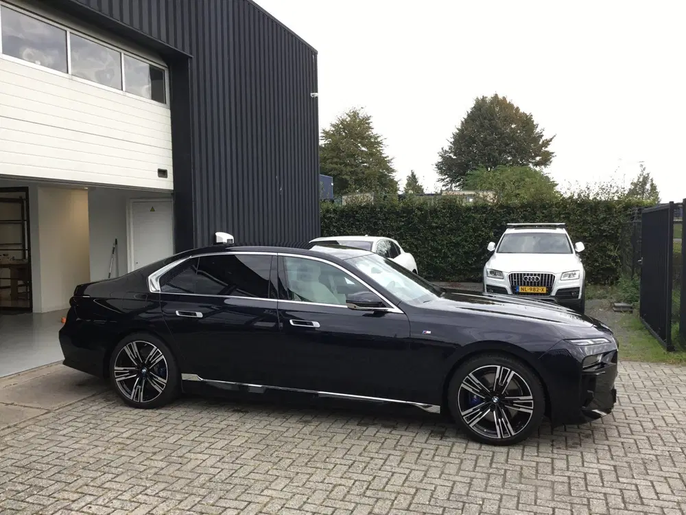BMW 7-serie 750e xDrive M-SPORT uit 2024, foto 4