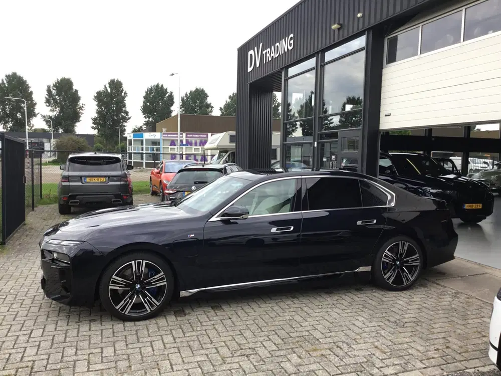 BMW 7-serie 750e xDrive M-SPORT uit 2024, foto 5