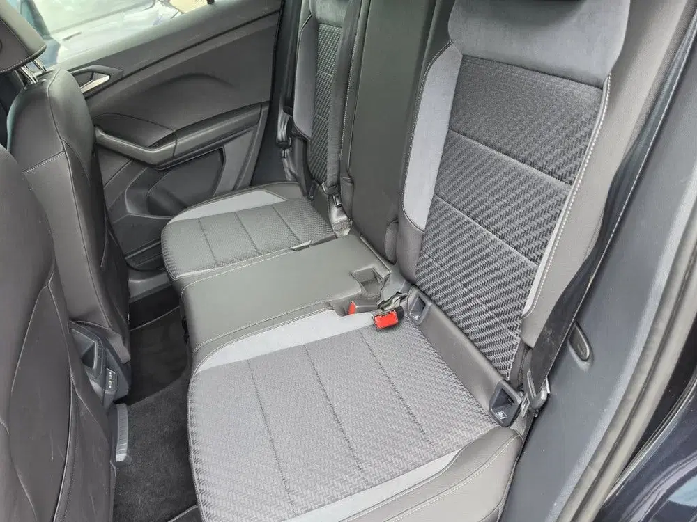 Volkswagen T-Cross 1.5 TSI R-Line uit 2023, foto 9