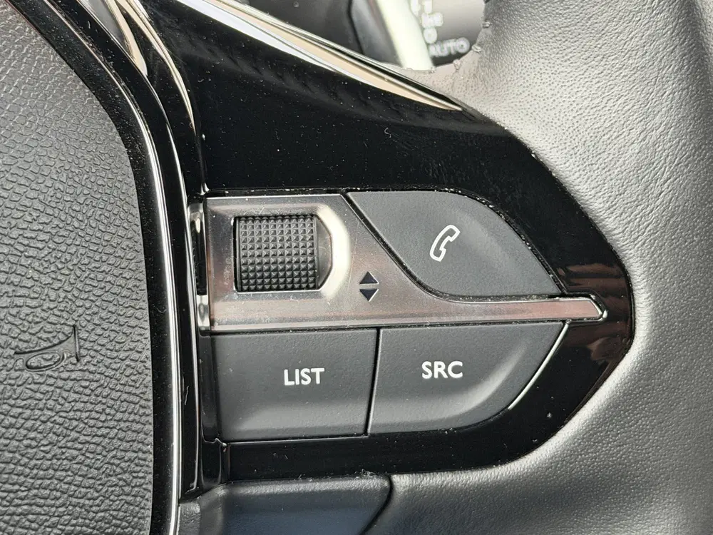 Peugeot 2008 1.2 Hybrid 145 Allure Automaat uit 2025, foto 15