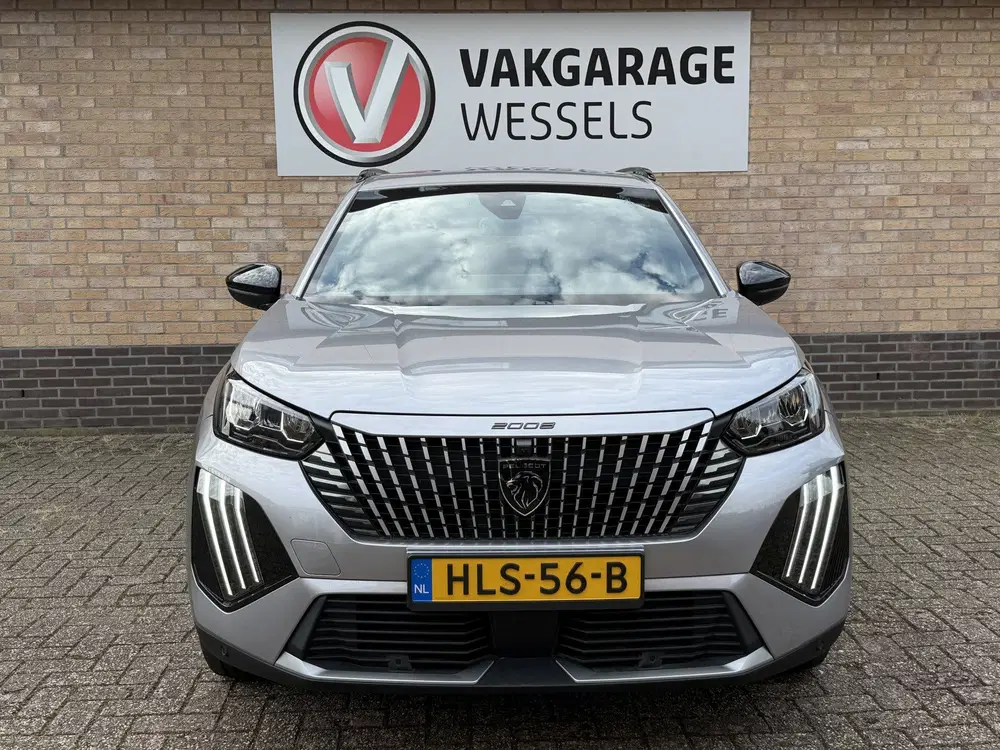 Peugeot 2008 1.2 Hybrid 145 Allure Automaat uit 2025, foto 3