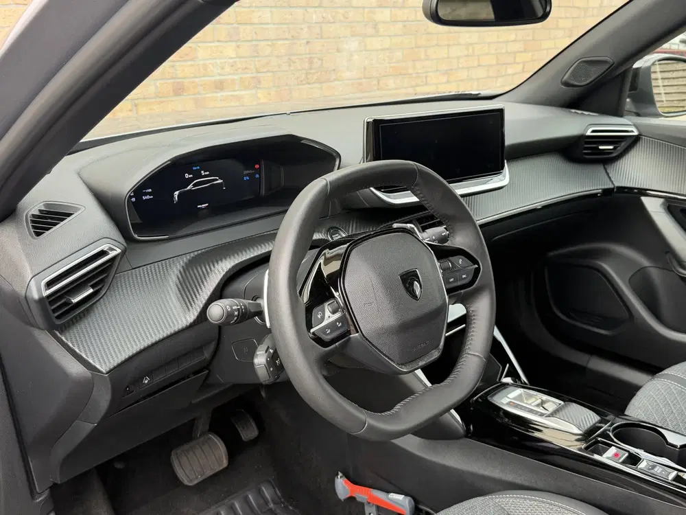 Peugeot 2008 1.2 Hybrid 145 Allure Automaat uit 2025, foto 8