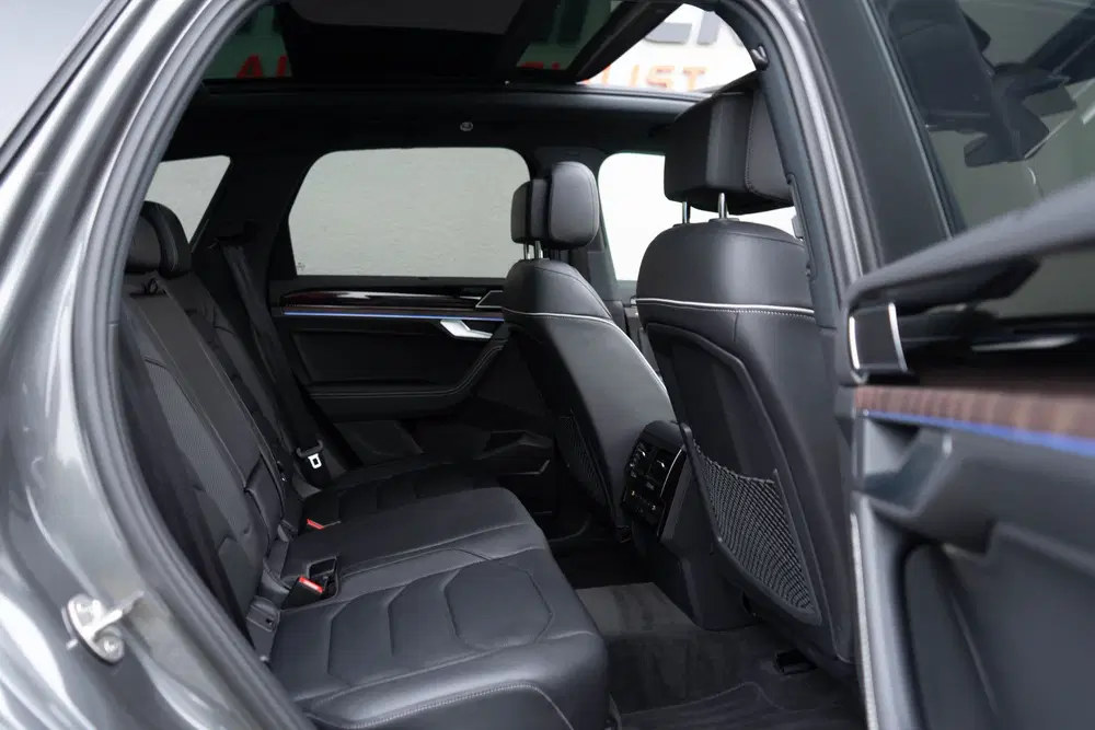 Volkswagen Touareg 3.0 TSI eHybrid 4MOTION uit 2023, foto 8