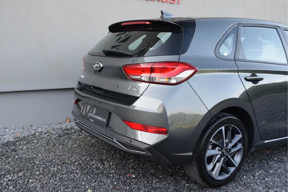 Hyundai i30 1.0 T-GDi MHEV Comfort Smart uit 2023, foto 13