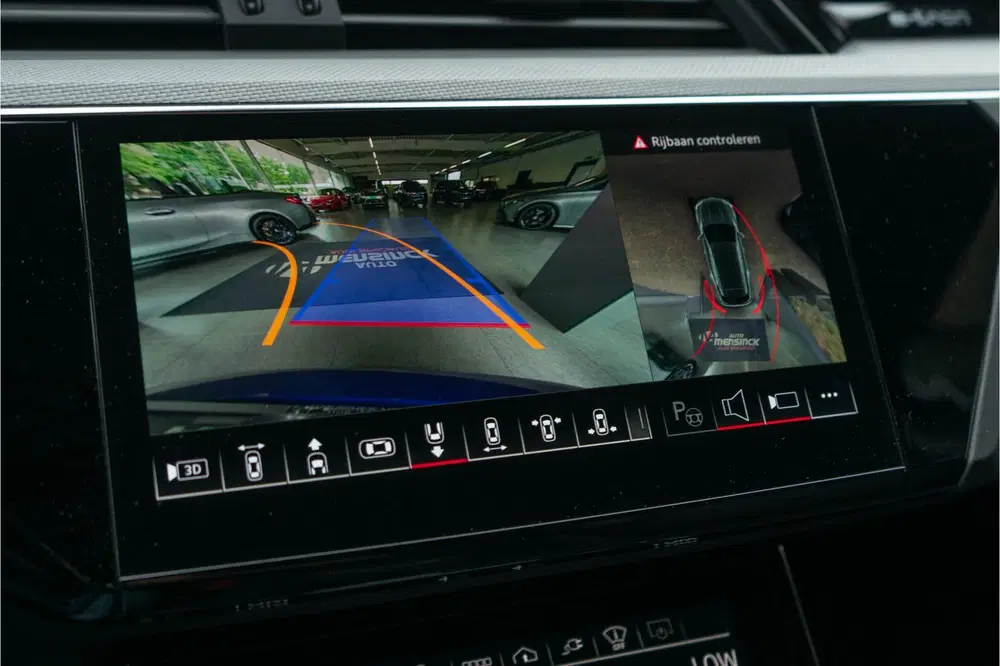Audi SQ8 Quattro uit 2024, foto 12