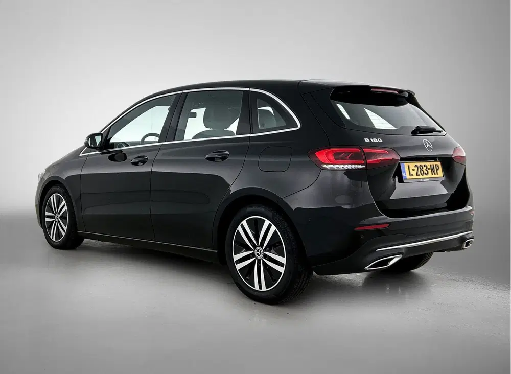Mercedes-Benz B-Klasse 180 Business Solution Luxury uit 2021, foto 13