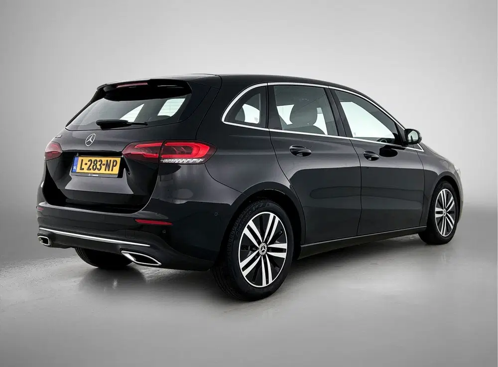Mercedes-Benz B-Klasse 180 Business Solution Luxury uit 2021, foto 2