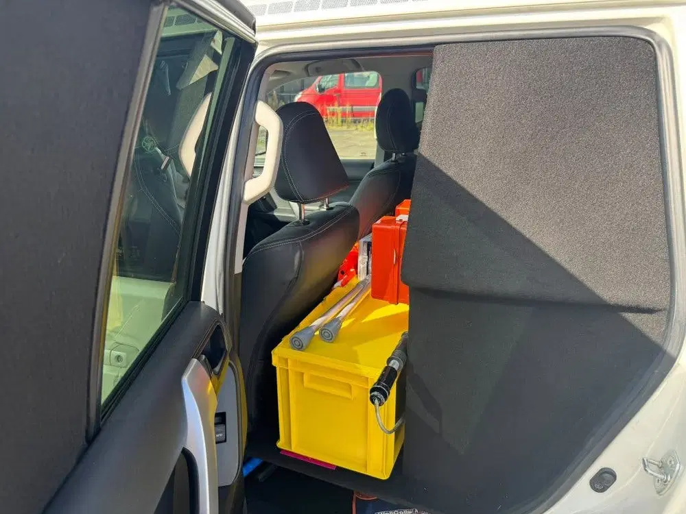Toyota Land Cruiser 2.8 D-4d 177pk Standard Roof Blind uit 2019, foto 11