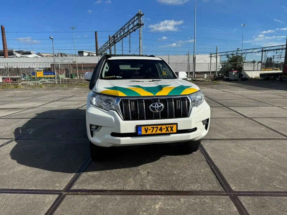 Toyota Land Cruiser 2.8 D-4d 177pk Standard Roof Blind uit 2019, foto 2