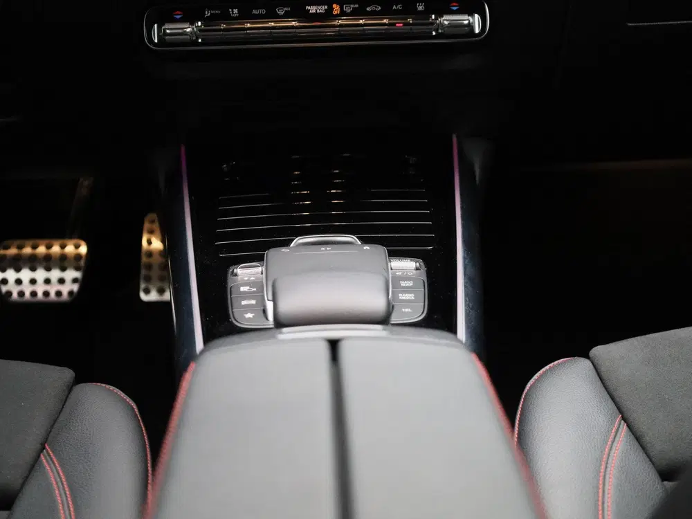 Mercedes-Benz EQA 250 Business Solution AMG 67 kWh uit 2021, foto 10