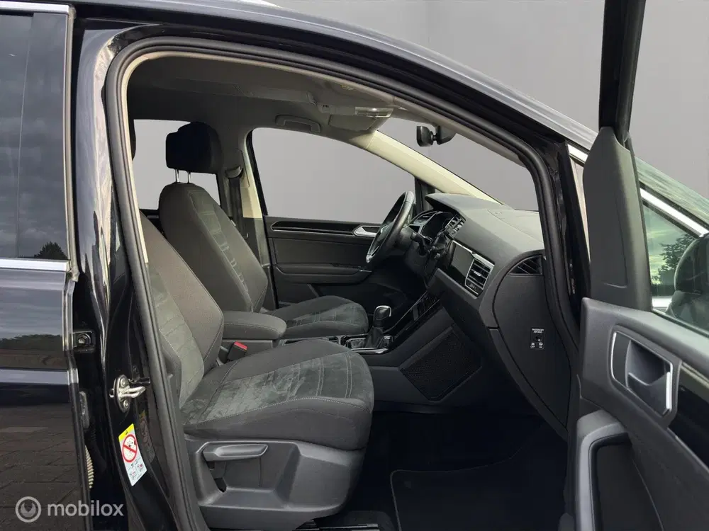 Volkswagen Touran 1.5 TSI Highline 7p All in prijs uit 2023, foto 15