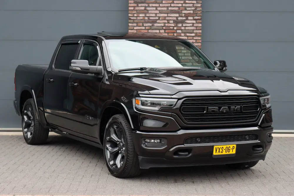 Dodge RAM 5.7 V8 4x4 Crew Cab Limited uit 2023, foto 3