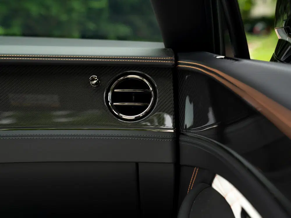 Bentley Continental GTC 4.0 V8 Hybrid uit 2026, foto 11