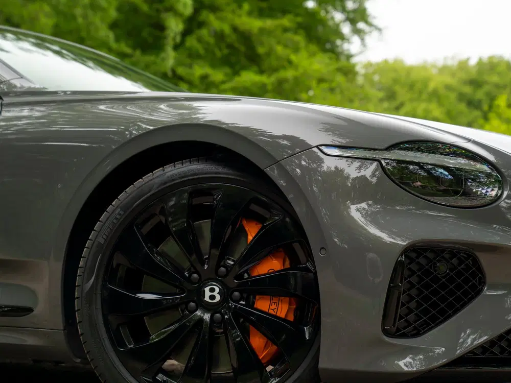 Bentley Continental GTC 4.0 V8 Hybrid uit 2026, foto 13
