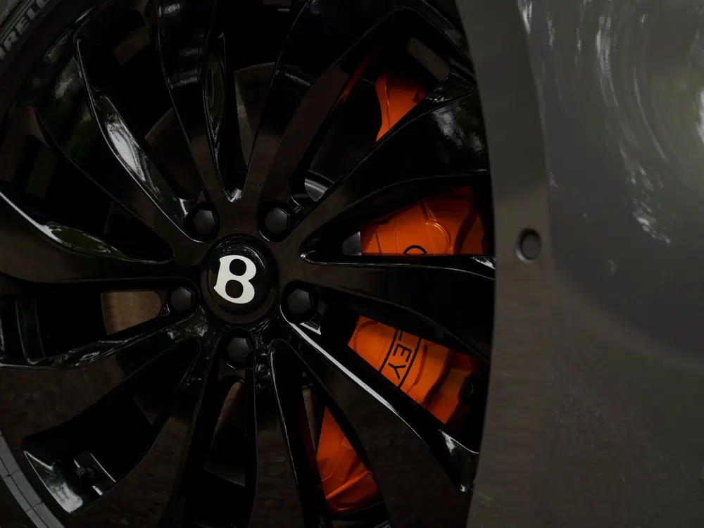 Bentley Continental GTC 4.0 V8 Hybrid uit 2026, foto 14