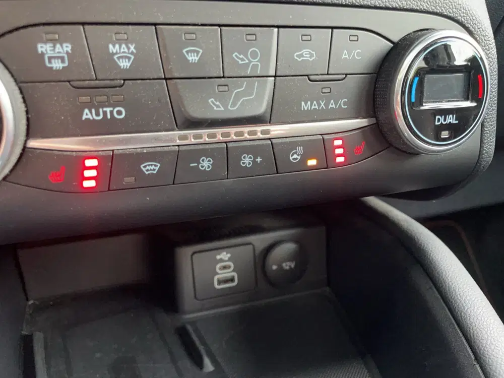 Ford Kuga 2.5 PHEV ST-Line X Pano uit 2022, foto 5