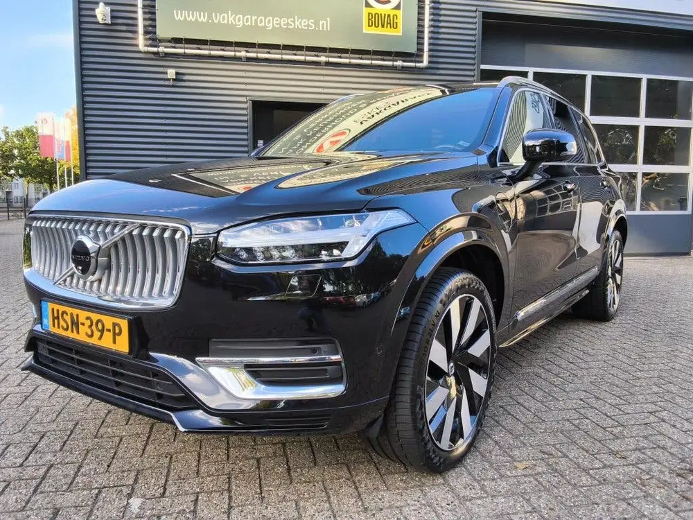 Volvo XC90 2.0 T8 AWD Plus+ Bright 7pers. Btw Auto. 3 uit 2024, foto 3