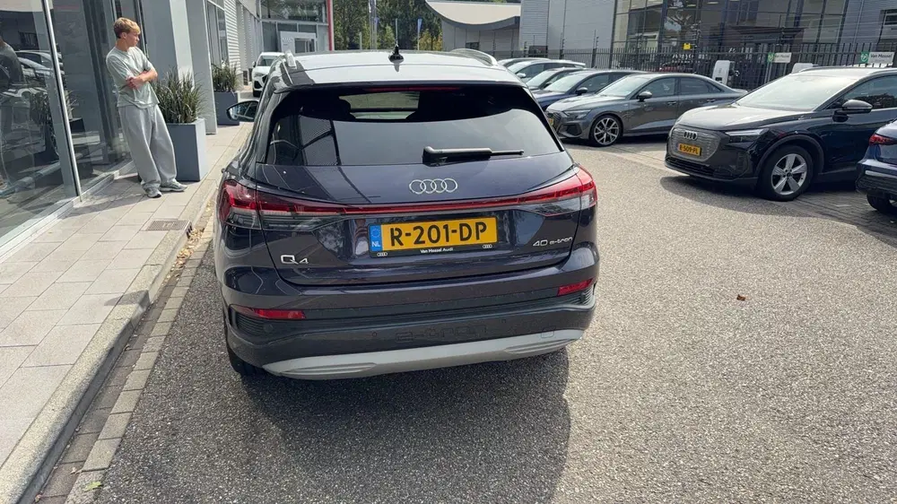 Audi Q4 e-tron 40 Launch edition Advanced 77 kWh 204 PK uit 2021, foto 5