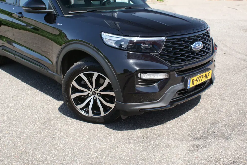 Ford Explorer 3.0 V6 EcoBoost PHEV ST-Line uit 2022, foto 2