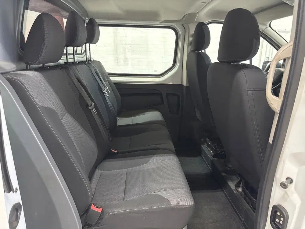 Renault Trafic 2.0 dCi 145 T29 L2H1 Dubbelcabine Comfort uit 2020, foto 10