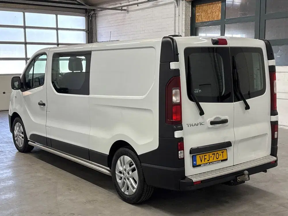 Renault Trafic 2.0 dCi 145 T29 L2H1 Dubbelcabine Comfort uit 2020, foto 3